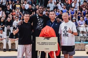 凭什么赢？三点拆解巴特勒中国行篮球场捐赠背后的故事