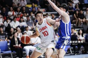 战报：中国男篮二番战首发，力克乌拉圭