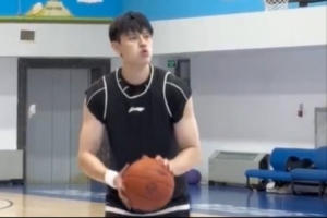 凭什么赢？三点拆解北京男篮夏训取胜钥匙