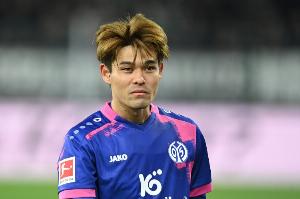 德甲强强对决！日本球星领衔，交锋对比一触即发