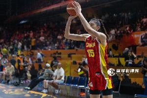 狂飙！韩旭爆发21+11，中国女篮险胜波多黎各