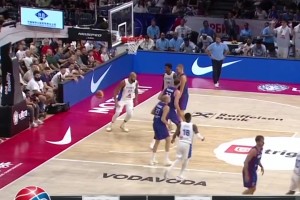 你还会这个？看看FIBA戈贝尔是怎么打球的：试探步晃开防守突破单臂炸扣