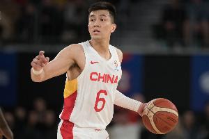 狂飙！郭艾伦亲临解说，中国男篮客场战卡塔尔激情对决