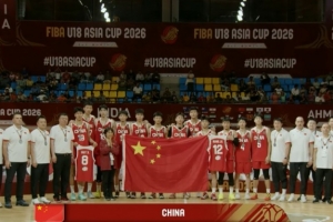 狂飙！中国U18男篮激战澳大利亚，亚洲之光不落风潮