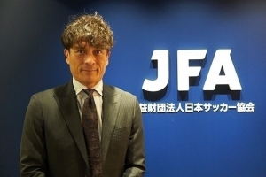 名哨莱利领衔，日本年轻裁判培养计划引发焦点争议