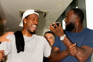中国篮球纯粹魅力：追梦解析NBA历史地位之争的异国视角