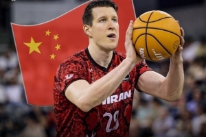 逆境中的坚韧之心！博齐克加盟广东，展现不屈意志