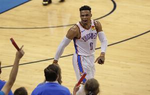 50+三双绝杀！威少三季场均三双，数据全场称霸，NBA传奇落幕
