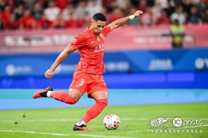 战报：海港0-0国安
