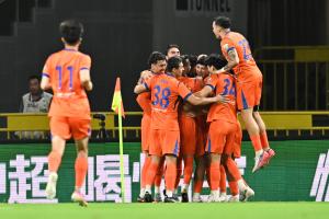 战报：泰山3-2申花