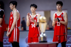 三分线外神射手！中国U18男篮惜败澳大利亚，数据对决全场闪耀