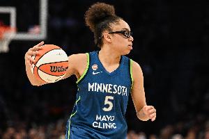 迈尔斯狂揽24分8板！WNBA数据狂人三项纪录齐飞