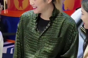 赛场上的“勒布朗梦”，镜头下的治愈系女孩。