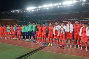 战报：国足U23备战亚运会，王钰栋等缺席热身赛