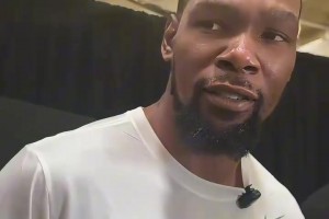 KD:我加盟3个20+的勇士大家喷我，詹姆斯现在去4个25+的76人了