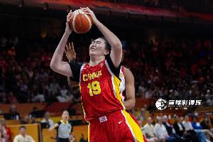 这一战将改变格局？张子宇速度劣势暴露，中国女篮外线突破迫在眉睫