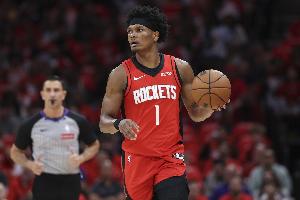 火箭阿门VS湖人里夫斯：亿元合同背后，谁是更值得的投资？