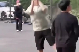 不吹不黑，张一山这球技在野球场是什么水平？
