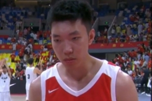 战报：中国男篮77-84新西兰男篮