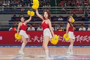 压力之下，CBA啦啦宝贝绽放魅力