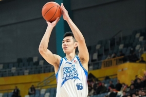 逆境中的坚守！罗凯文与宁波男篮续写传奇