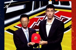 杨腾飞试训广东宏远，数据闪耀试训场