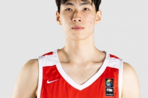 全网热议！李俊贤爆发，球迷直呼：这才是我们的英雄！