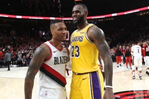 这一战将改写NBA历史？詹姆斯的超级三双带来的深远影响