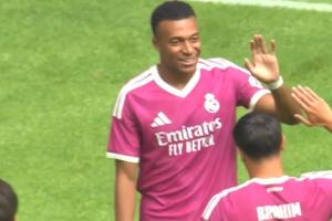 战报：皇马1-0沙尔克04，姆巴佩破门