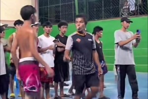 这个球场吧友们敢去嘛 打球...有点对抗正常的！！