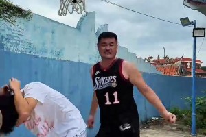 假如姚明和詹姆斯当队友会怎么样？网友：那就是乔丹+皮蓬