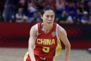 75分72板！王思雨助中国女篮闯八强，数据全面爆发