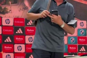发布会秒变算数现场！穆里尼奥：今天多说了十秒钟，撤了！