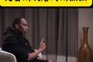 A.史密斯聊詹姆斯黑点：我唯一不认可的就是他是GOAT...