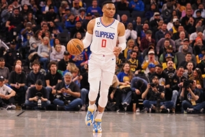 巅峰对决，岁月留痕！威少退役，NBA时代强将交锋盘点