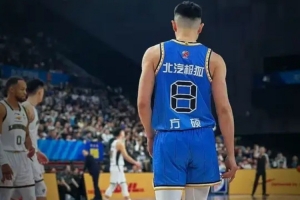 方硕首秀惊艳！勇胜新援刷新三纪录，数据表现全场瞩目
