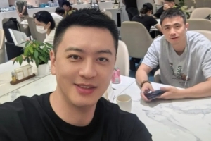 爆表！杨鸣惊叹赵继伟边线神发，中国男篮逆风翻盘黎巴嫩