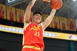 攻防转换成关键！胡金秋如何凭这三招锁定胜局