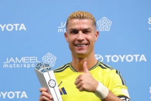 8射4中！C罗独造2球，利雅得胜利2-1艾卜哈全队数据巅峰