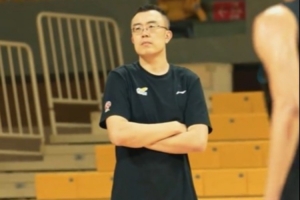 韩德君23分10板！辽篮副总经理刷新三项纪录，数据统治全场