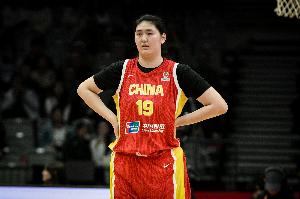 这一战将改变格局？中国女篮的逆袭背后：张子宇的缺席对赛季走势的影响