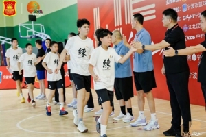 逆境中绽放！中国篮协U12小将展现坚韧意志