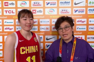 罗欣棫：对面给了我一肘 心里就憋着火 投中了那个关键三分球