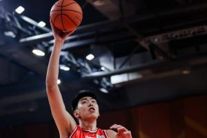 为何NCAA球队开出200万美元offer？徐昕取胜三点解析
