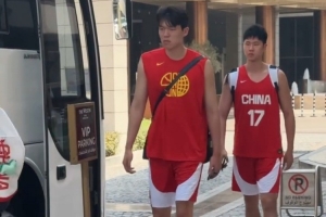 攻防转换决定战局！中国男篮如何巧用三招锁定胜势